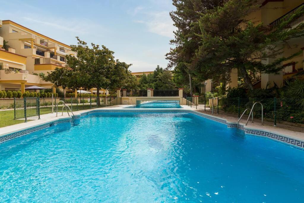 Oleholidays 1133 Romana Playa Primera Linea Playa Marbella Exteriör bild