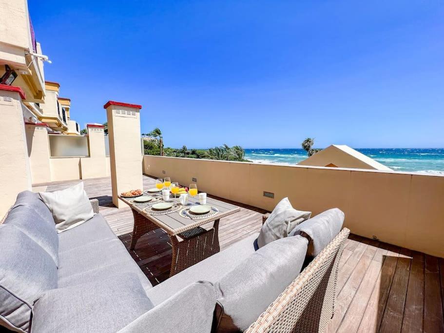 Oleholidays 1133 Romana Playa Primera Linea Playa Marbella Exteriör bild